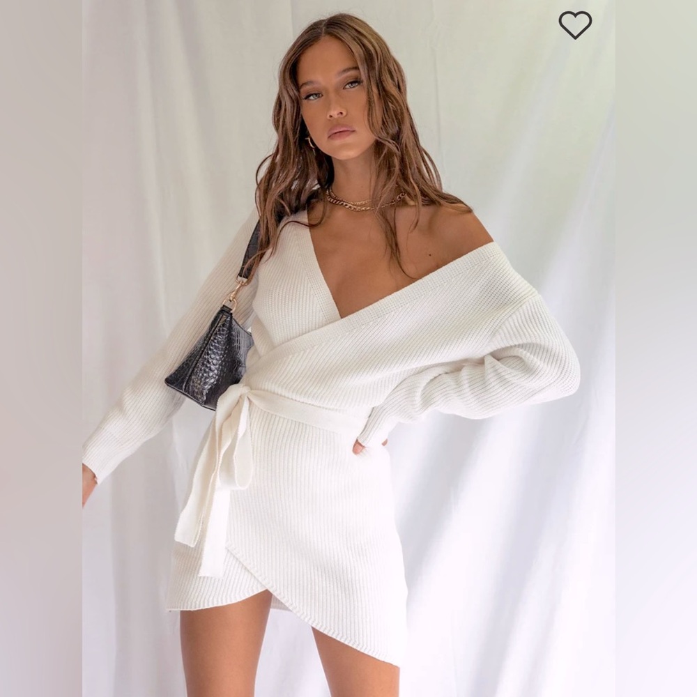 NWT - MINI DRESS WHITE - Princess Poly